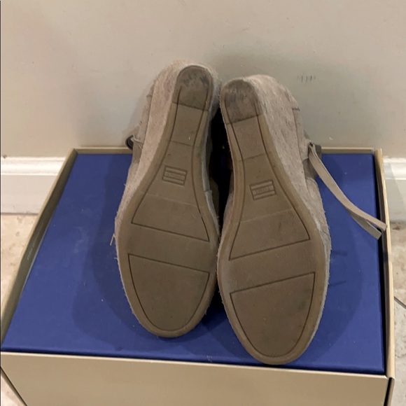 Toms grey suede boots - Picture 3 of 3